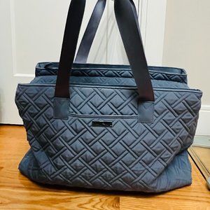Vera Bradley - Women’s Quilted Signature Cotton Triple Compartment Travel Bag (b